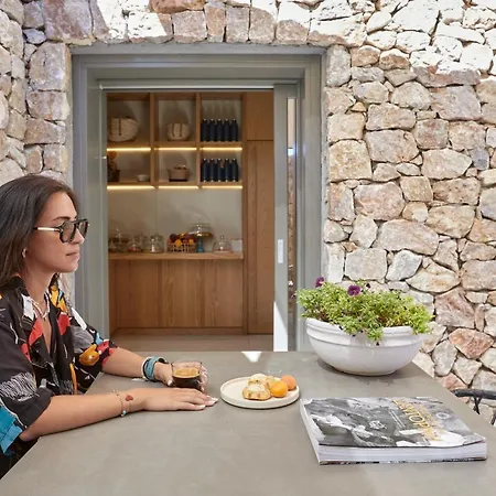 Villa Santorini Sky, Luxury Pírgosz