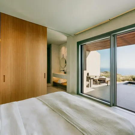 Santorini Sky, Luxury Villa Pýrgos