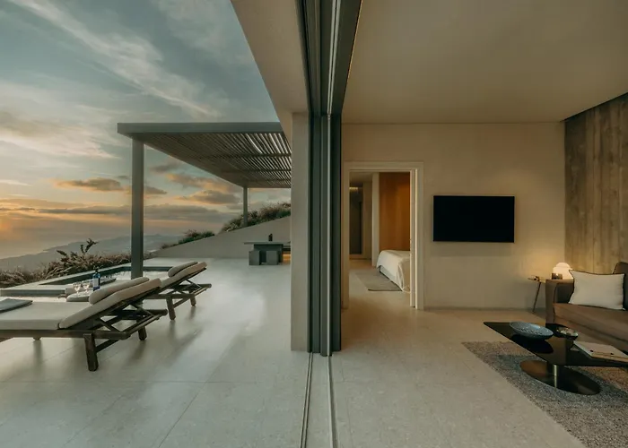 Villa Santorini Sky, Luxury *