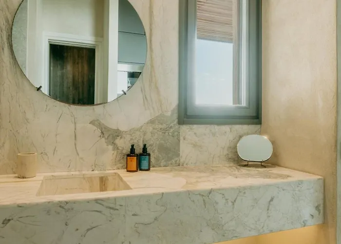 Villa Santorini Sky, Luxury *