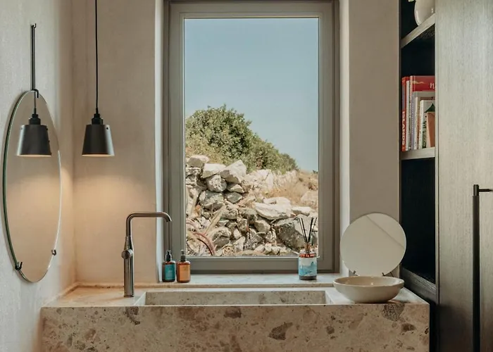 Vila Santorini Sky, Luxury